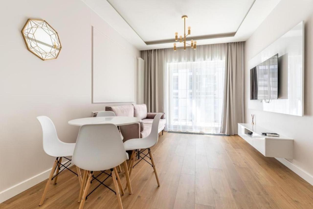 Apartament Mennica Residence - Golden Apartments - Comfortable And Stylish Warszawa Eksteriør bilde